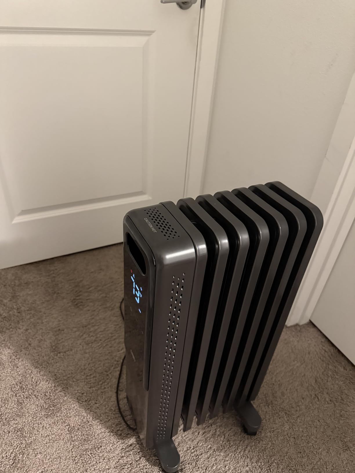 DREO Oil Filled Radiator Heater, Electric Heaters for indoor use Large Room | Quiet, Digital Thermostat, ECO, Remote Control, 4 Modes, Child Lock, Overheat & Tip-Over Protection, 24h Timer, 1500W, Grey customer photo 1