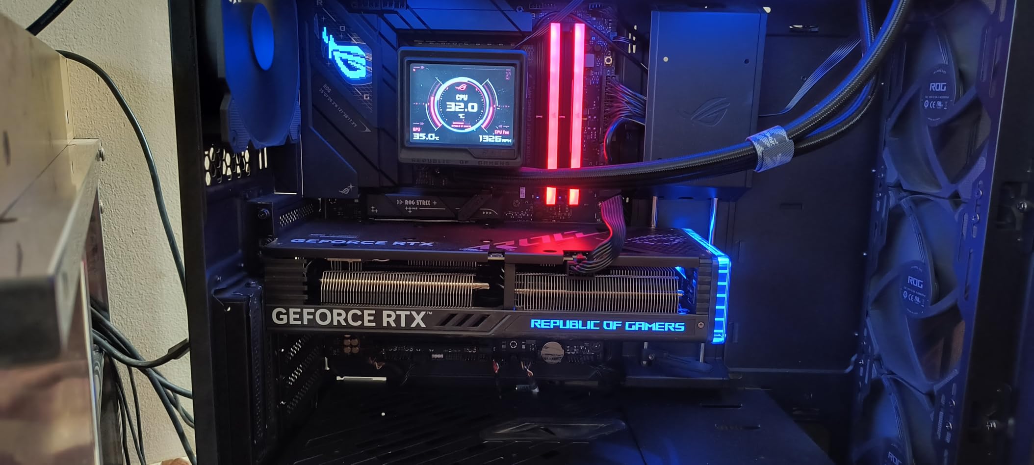 ASUS ROG Strix GeForce RTX 4060 OC Edition Gaming Graphics Card (PCIe 4.0, 8GB GDDR6, DLSS 3, HDMI 2.1a, DisplayPort 1.4a, Axial-tech Fan Design, Aura Sync, 0dB Technology), 3 Year Warranty customer photo 1