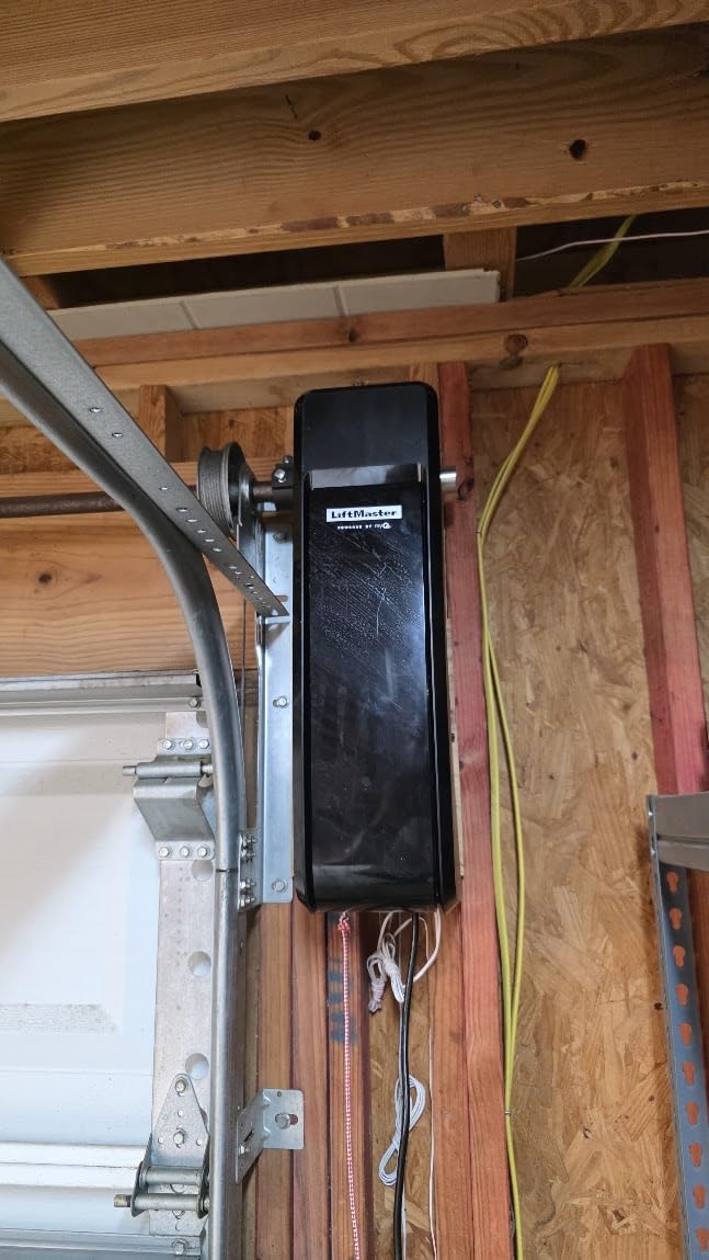 98022 Premium Series By LiftMaster (Replaced 8500) Jackshaft Garage Door Opener Battery Backup W/WiFi customer photo 1