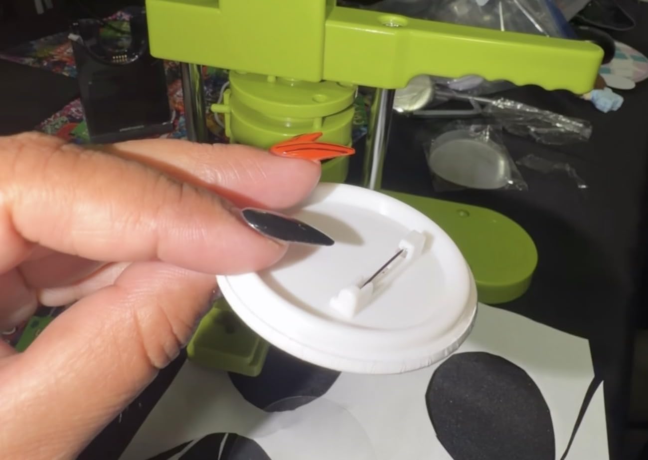 Happizza Button Maker Machine Multiple Sizes, Pin Maker Machine 1.25+2.25+3 inch, Interchangeable Button-Models Badge Button Press Machine with 300 Sets 32+58+75mm Button Maker Supplies & Circle Cutter customer photo 2