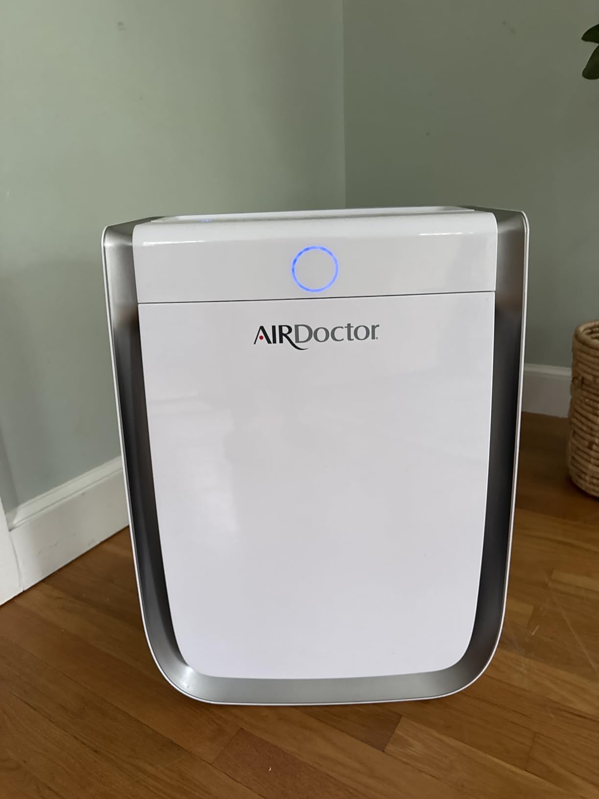 AIRDOCTOR AD3500 Air Purifier, Cleans Up to 2,520 ft2, Removes Smoke, Dust, Pet Hair, Odors, Pollen, Hospital-Grade UltraHEPA, Premium Carbon Filtration customer photo 1