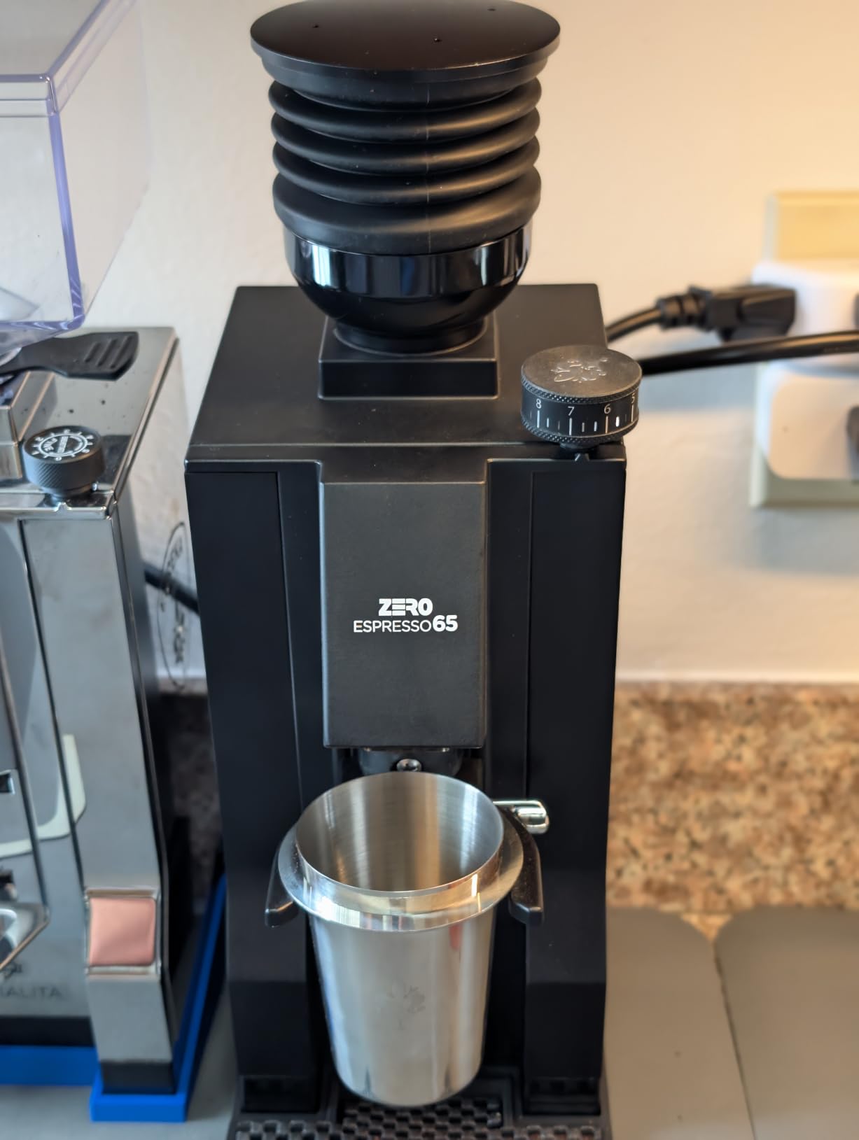 HOMEE Single Dose Hopper with Silicone Bellow and Aluminum Lid | 2 in 1 Coffee Grinder for Eureka Mignon Grinder, Hand Pressure Bellow for Home Shop to Clean and Collect Coffee Grounds customer photo 2