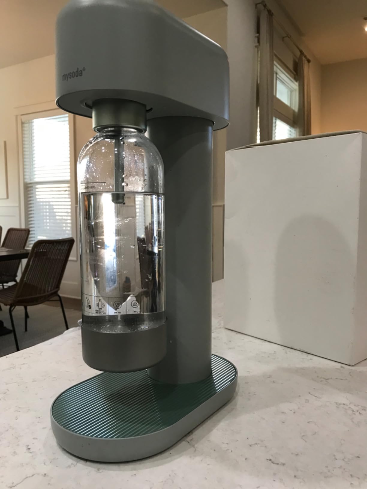 Mysoda Ruby 2 Sparkling Water Maker - with 1L Bottle - Black Copper | Silent Aluminum Sparkling Water Maker - Premium Quality - Ideal for Everyday Home Carbonation | CO2 Cylinder not Included customer photo 1