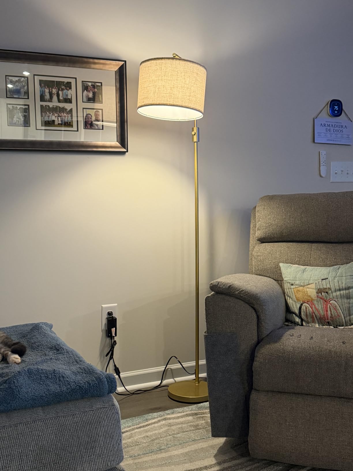 Nintiue Upgraded Modern Arc Dimmable Tall Standing Floor Lamp with Linen Shade, 1200 Lumens LED Bulb Included, for Living & Reading Room, Bedroom, Office & Nursery, Gold customer photo 2