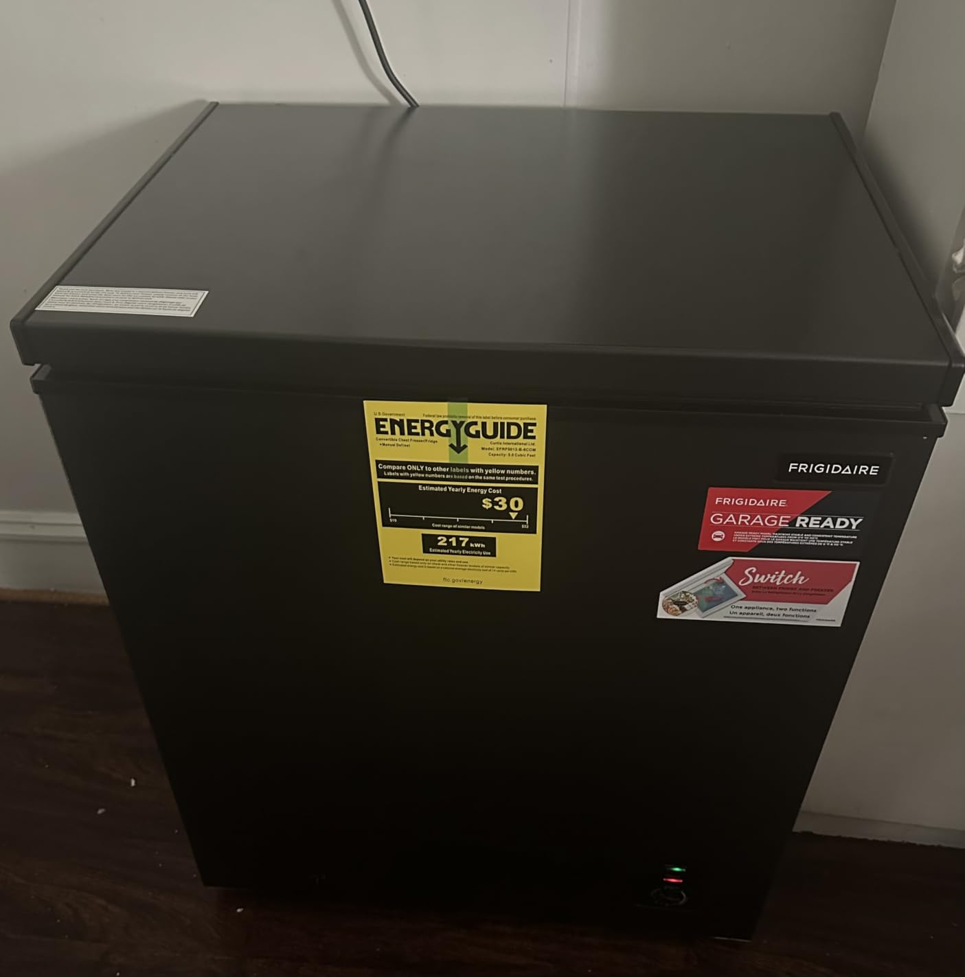 FRIGIDAIRE EFRF7003-BLACK Chest Deep Freezer, 7 Cu. Ft, Black Adjustable Thermostat-Removable Vinyl Coated Wire Basket-Easy Defrost Drain customer photo 1