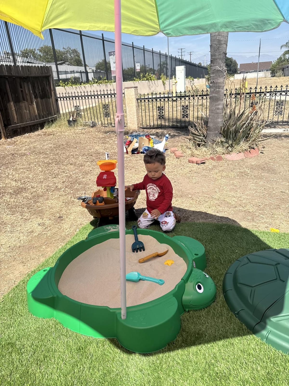 Little Tikes Turtle Sandbox, for Boys and Girls Ages 1-6 Years customer photo 1