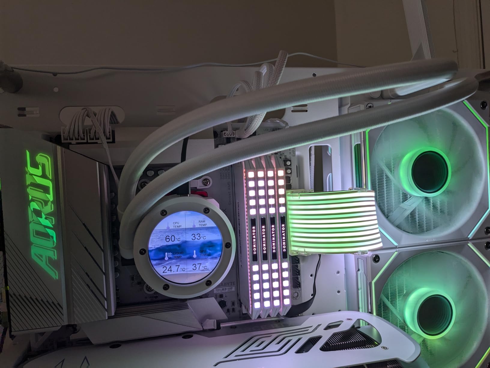 Thermaltake TH280 V2 Ultra ARGB Sync/AlO Liquid Cooler/ARGB Fan 140 * 2/PWM 500~1800rpm/Water Block 2.1