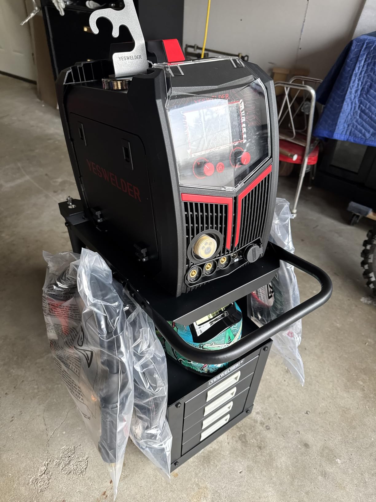 YESWELDER 2-Tier 4 Drawers Welding Cart customer photo 2