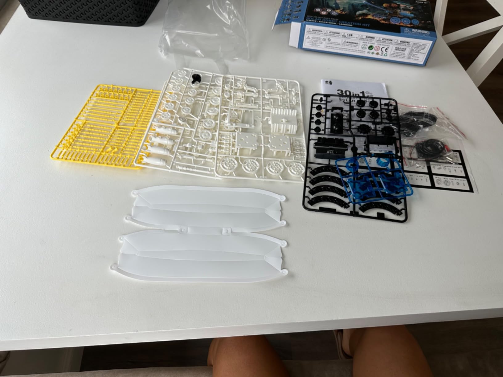 Wesfuner 30-in-1 Solar Robot Kit - 243 Pieces, STEM Educational Building Set for Kids Aged 8-12, Science Experiment Gift for Birthdays (Blue) customer photo 1