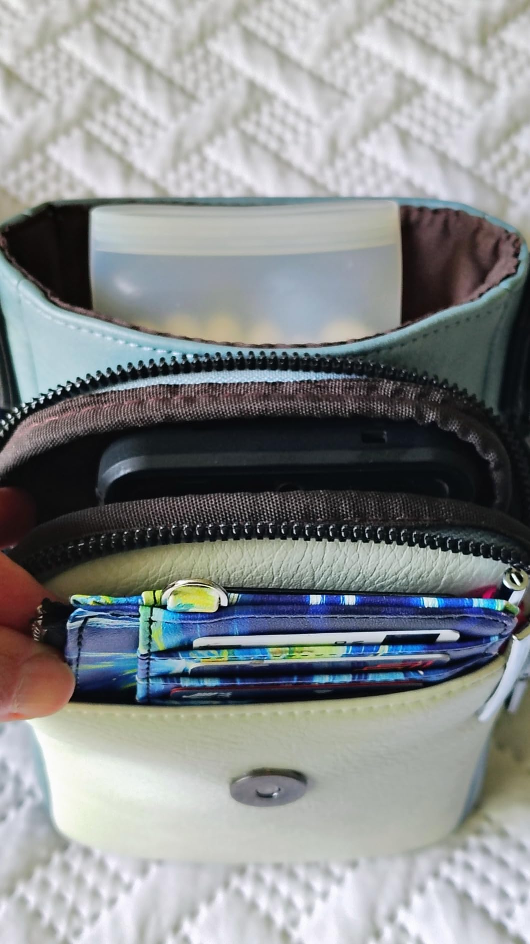 POIUGOYA Crossbody Bags for Women, Small Crossbody Purse with Triple Compartments, Cell Phone Wallet with Card Slots for Travel customer photo 1