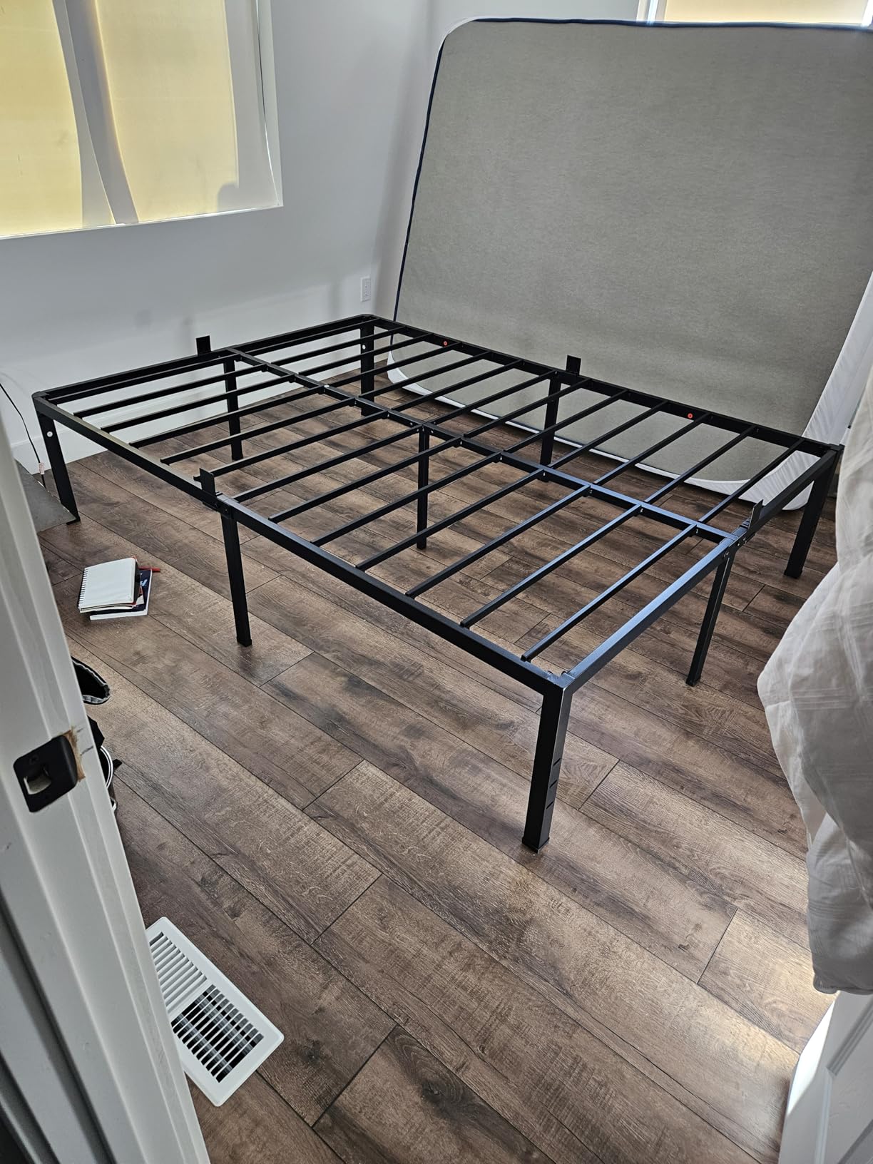 ROIL 18 Inch Queen Bed Frame with Rounded Corner & 4 Mattress Baffles customer photo 2