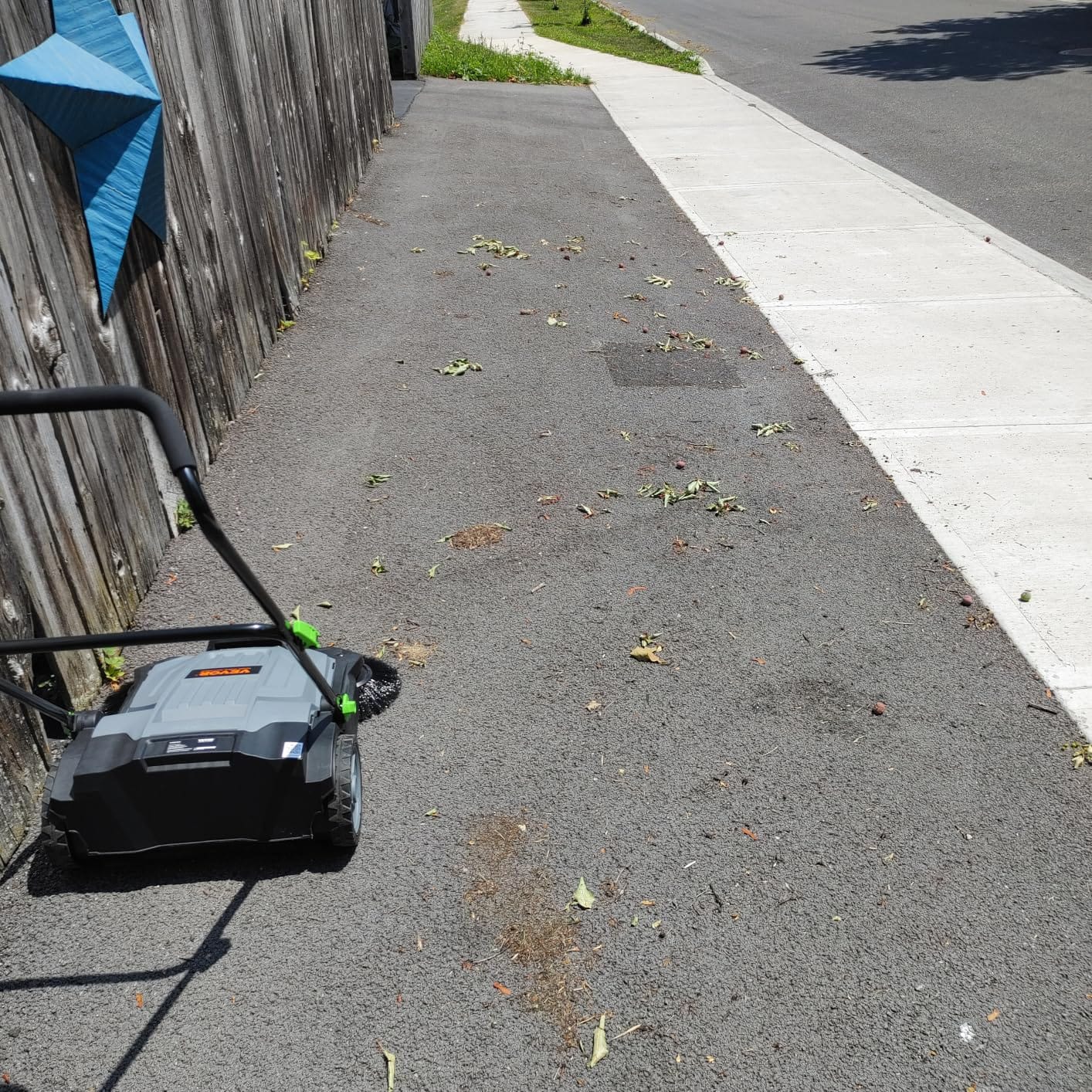 VEVOR Walk-Behind Hand Push Floor Sweeper with 25.6