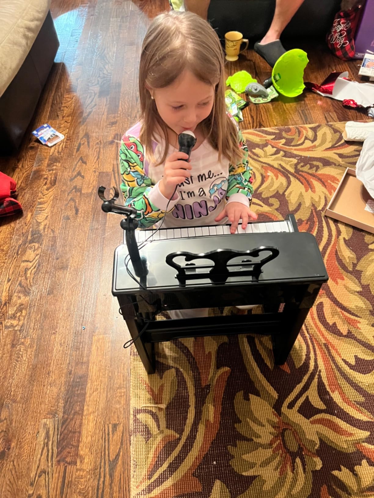 Dollox Keyboard Piano for Kids, Toddler Piano Toys 37 Keys Kid Musical Instruments Electric Keyboard Baby Pianos for Beginners Mini Music Toy with Stool customer photo 2
