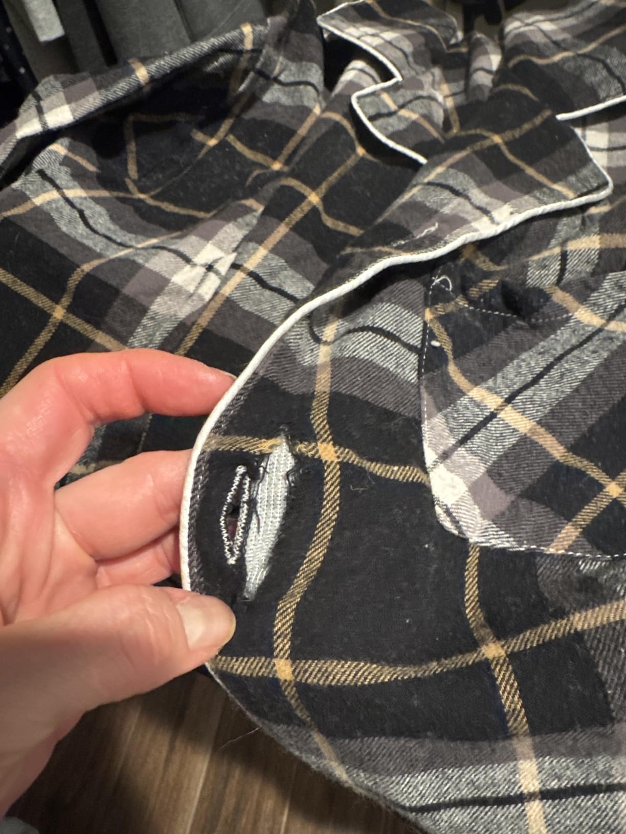 Vulcanodon Men 100% Cotton Pajama Set, Long Sleeve Flannel Pajama Sets Soft Woven Plaid 2 Piece Button Down Lounge Set customer photo 1