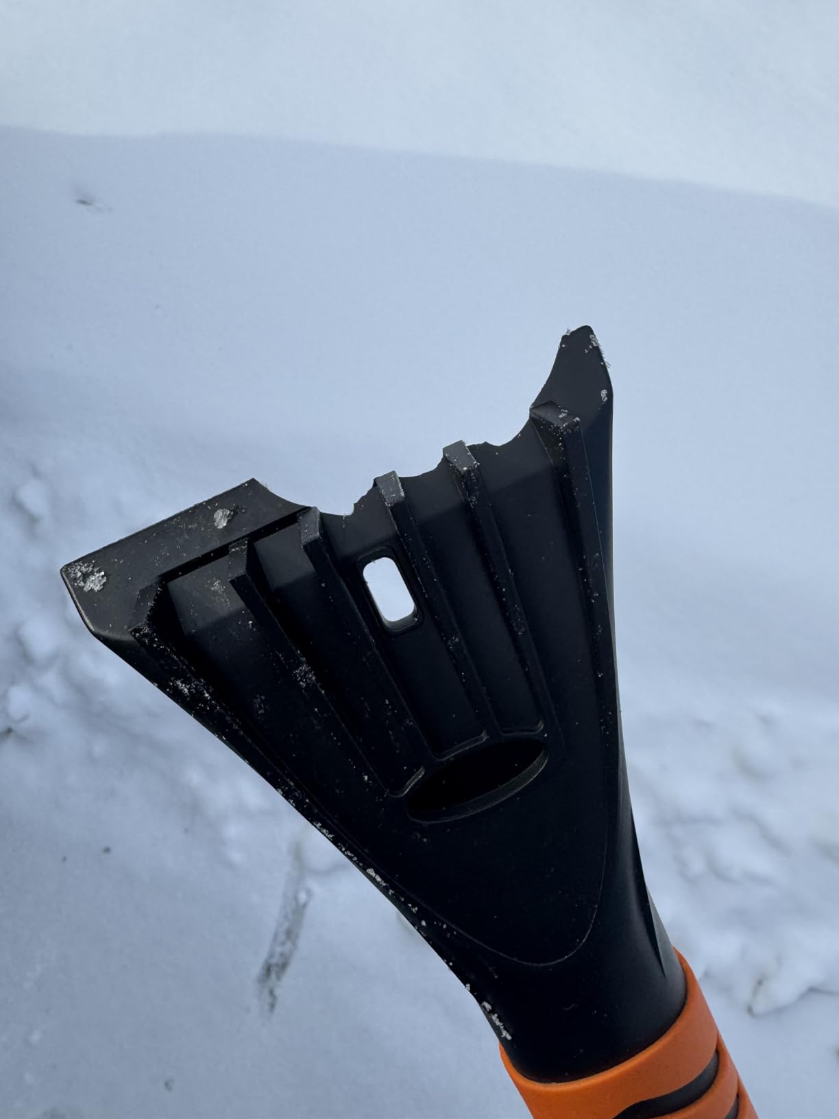 METOWARE 44'' Snow Brush and Ice Scrapers for Car Windshield, Extendable Snow Brush for Car with Ergonomic Foam Grip and 360° Pivoting Brush Head for Car SUV Truck customer photo 1