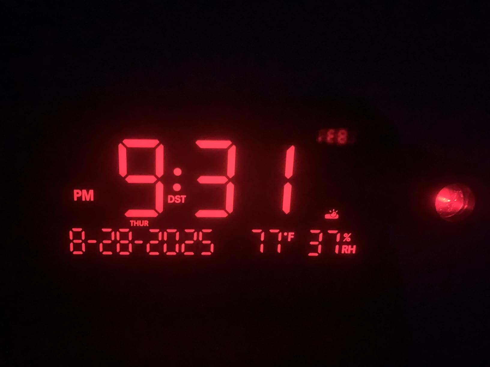 Projection Alarm Clock for Bedroom Ceiling, 118 dB Super Loud for Heavy Sleepers, 6.7