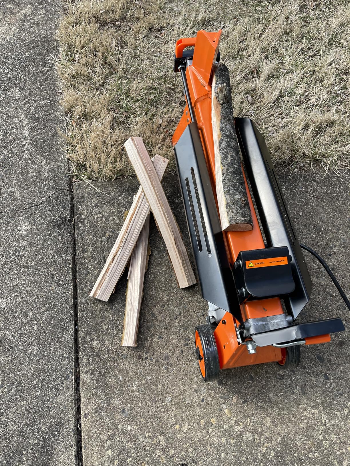 PROYAMA 7T Electric Log Splitter, 15A Motor Wood Splitter with Cross Wedge | Firewood Splitting Machine with Hydraulic Ram for Home Heating, and Yard Maintenance customer photo 2