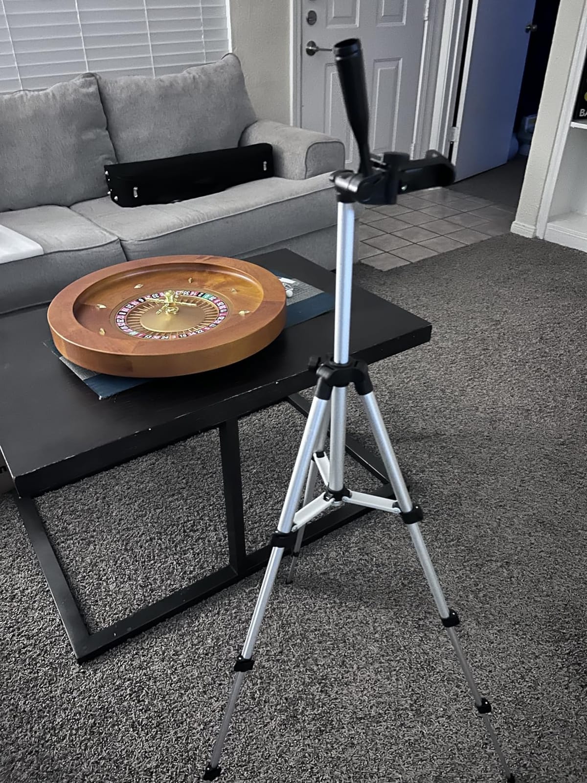 Leyndo 20 Inch Wooden Roulette Wheel with 4 Roulette Balls Casino Grade Precision Bearings Roulettes Wheel Turntable Leisure Table Games for Home Professional Use Night Party Game(Classic Pro) customer photo 2