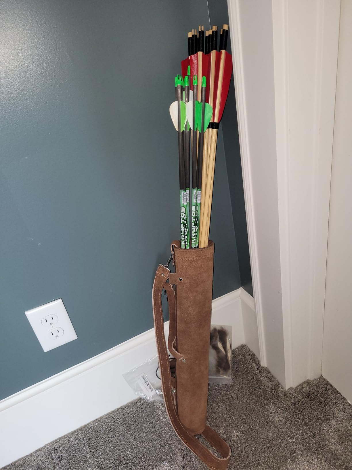 Traditional Back Quiver Bow Arrow Holder Handmade Leather Quiver Lightweight & Comfortable Gift customer photo 2