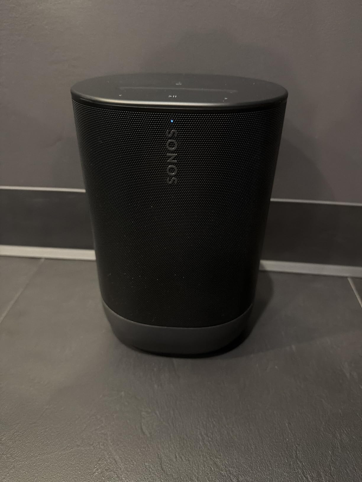 Move 2 - Black - Wireless Portable Bluetooth Speaker | 24-Hr Battery | IP56 Water & Dust Resistant | USB-C Charges Your Phone | WiFi | Trueplay | Deep, Dynamic Bass customer photo 1