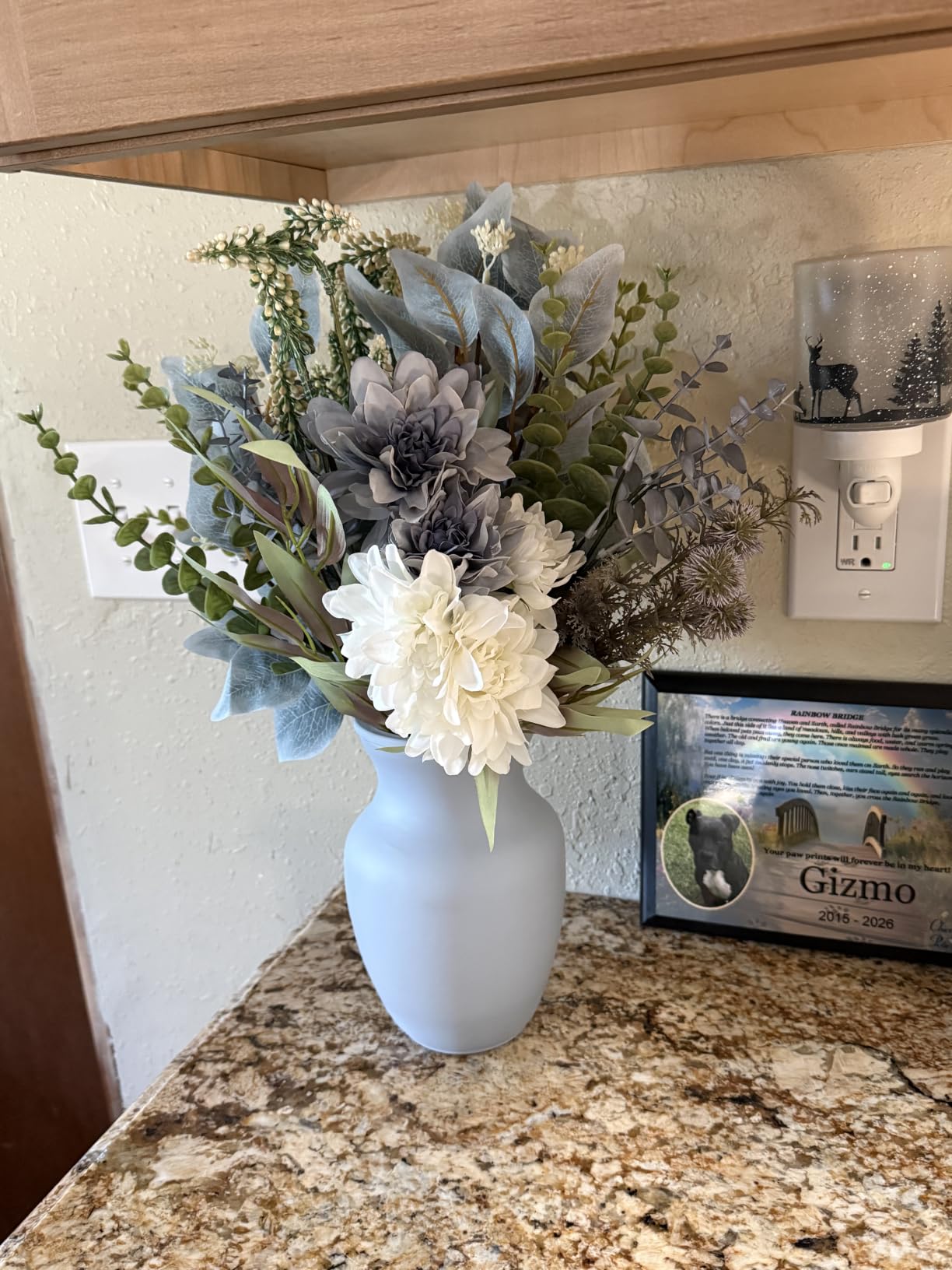 Fake Artificial Flowers Bouquet for Decoration, Silk Floral Arrangements Faux Flowers Plant Wedding Bride Bouquets Tables Centerpieces for Rustic Home Decor Indoor Vase Floral Table Decor (Blue White) customer photo 2