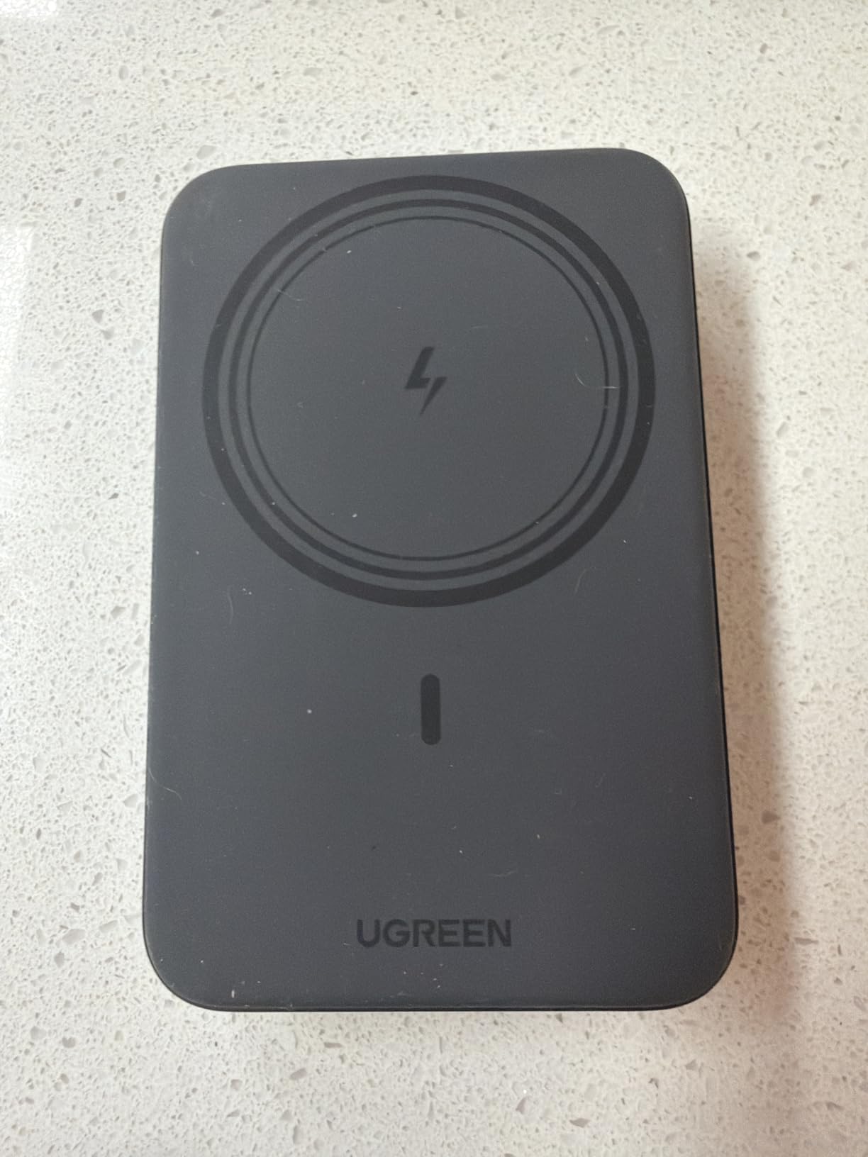UGREEN 10000mAh Magnetic Power Bank PD 20W USB-C for iPhone 16 Pro Max | MagSafe-compatible, USB-C 20W PD fast charging. Slim magnetic attachment for iPhones customer photo 2