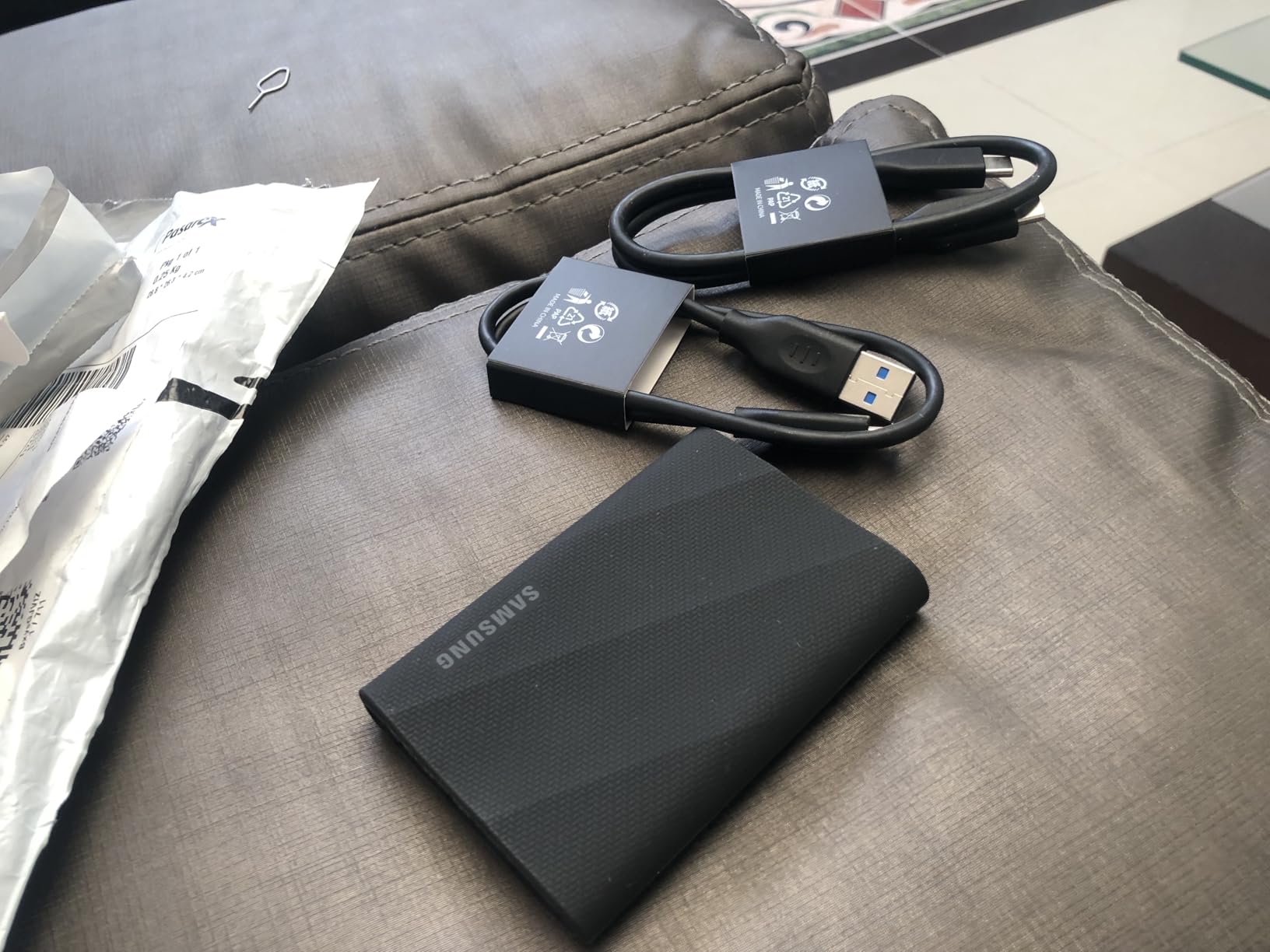 Samsung T9 Portable SSD 1TB, USB 3.2 Gen 2x2 External SSD, Up to 2,000 MB/s | External Solid State Drive for Gaming, Students and Professionals, MU-PG1T0B/AM, Black customer photo 2
