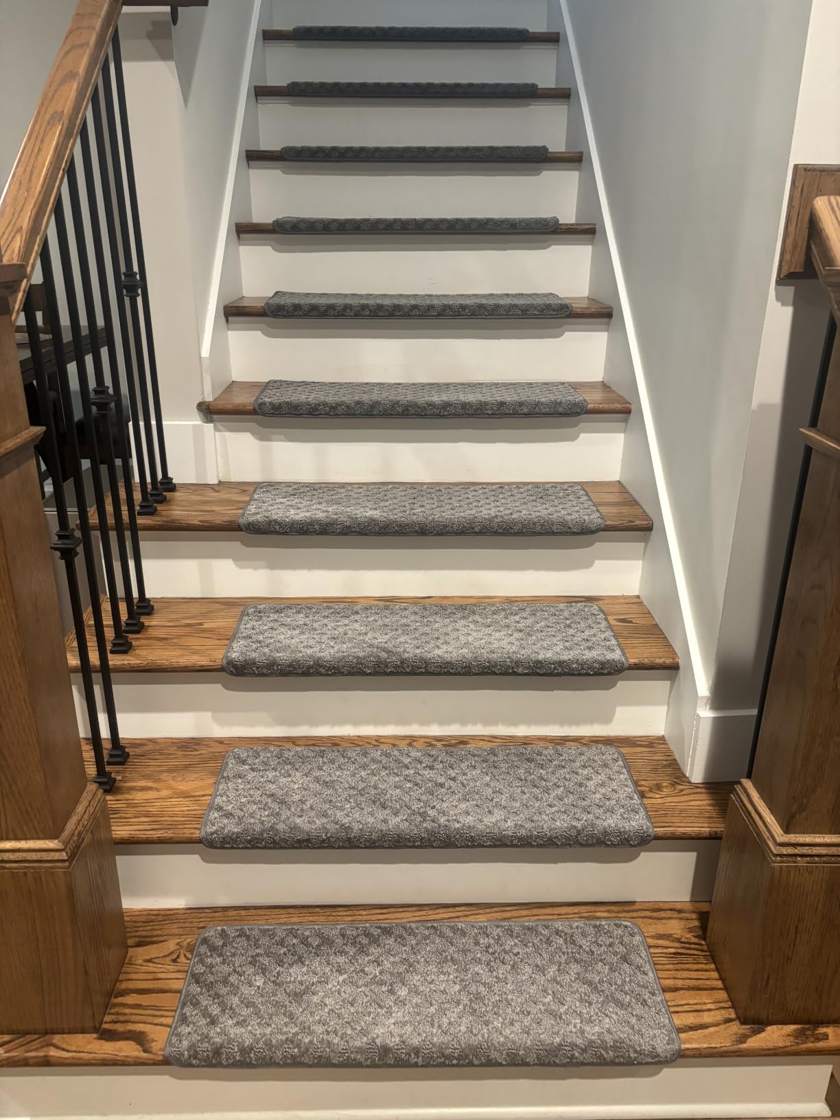 PURE ERA Bullnose Carpet Stair Treads Tape Free Non-Slip Indoor Stair Protectors Pet Friendly Stair Treads for Wooden Steps 9.5