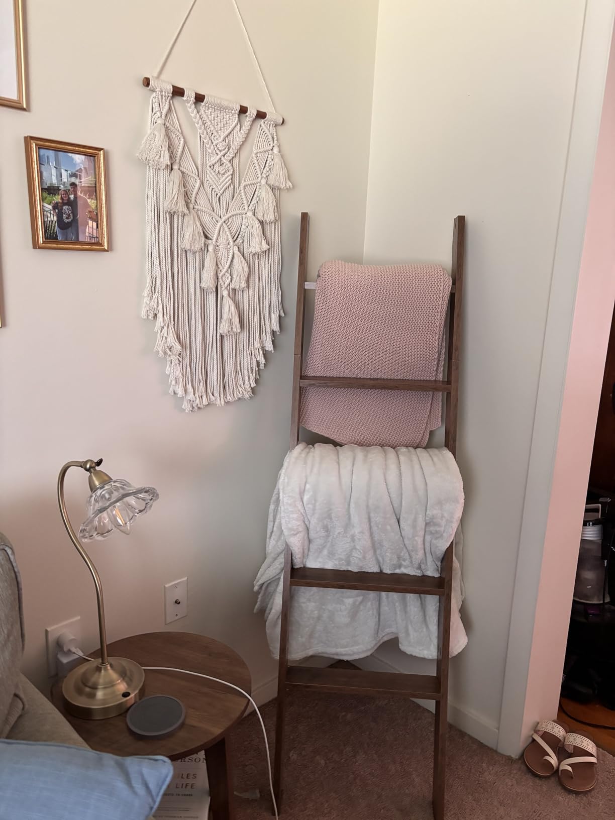 VASAGLE 5-Tier Blanket Ladder, Modern Basic Ladder Shelf | Ladder Rack for Storage and Decor, for the Living Room, Honey Brown, CUSTOS Collection ULLS018K41 customer photo 1