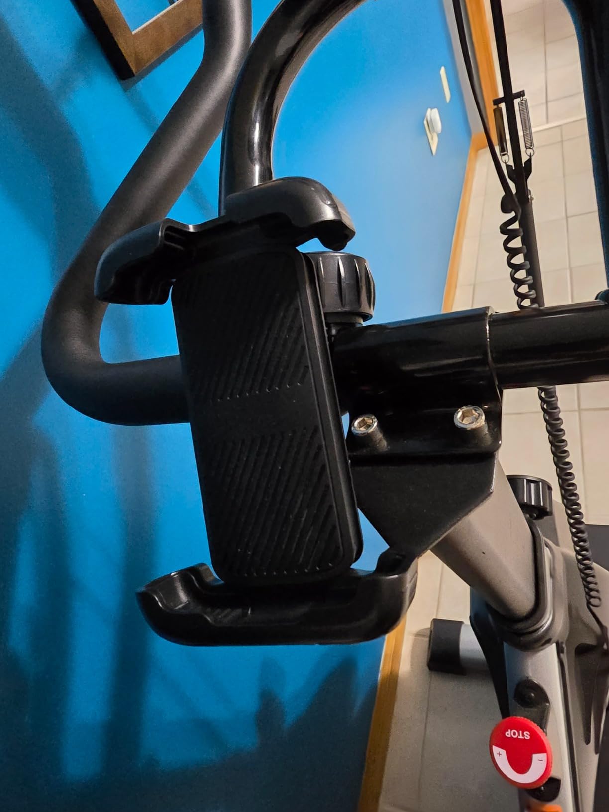 LISEN Bike Phone Holder, [Super Easy Install] Motorcycle Phone Mount Ebike Accessories Bicycle Handlebar Holder Mount Gifts for Adults Kids Men Mountain Mini Bike Scooter Gear Accessories, Black customer photo 1