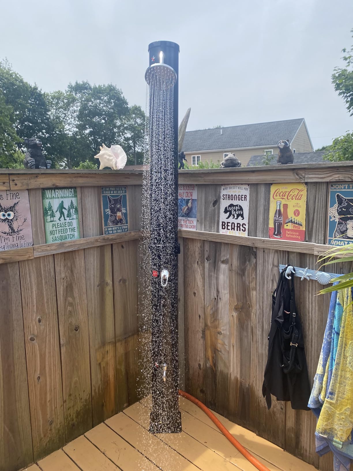 Goplus 10 Gallon Solar Heated Outdoor Shower, 7.2 FT Freestanding Outside Shower with Rotating Shower Head, Temperature Adjustment & Foot Shower, for Backyard Beach Pool Spa (Black) customer photo 2