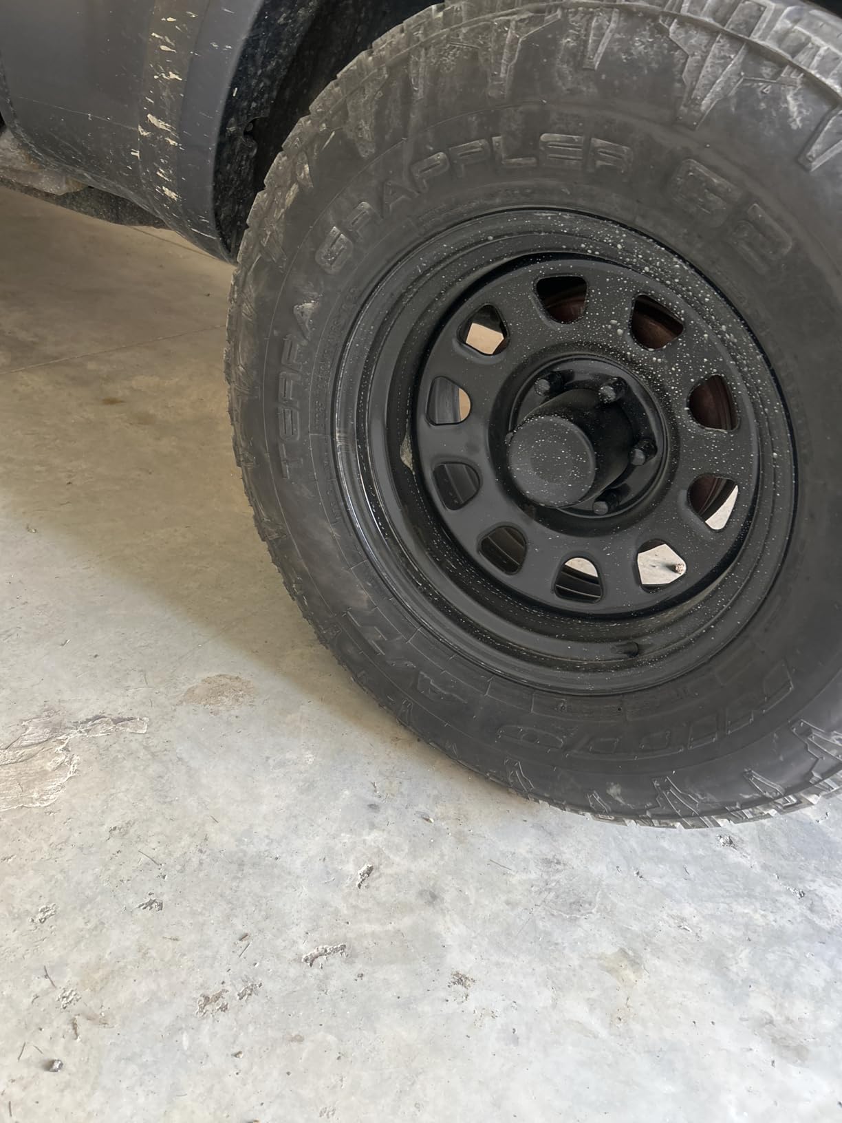 Rough Country Black Steel Wheel - 17x9, 6x5.5 Bolt Pattern, 12mm Offset, 4.25 Bore, Heavy-Duty D-Window Off-Road Rim for Trucks & Jeeps customer photo 1