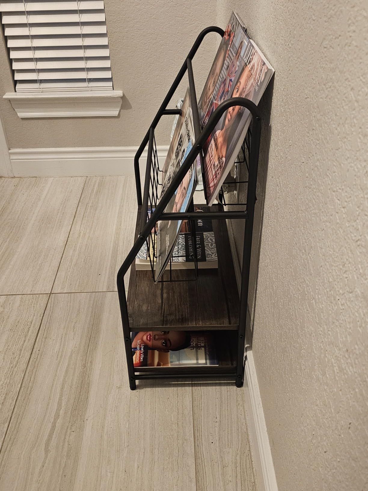 VECELO Magazine Rack Floor Standing, Magazine Display Stand Brochures Newspaper Holders, with 2 Shelves Board for Office, Library, Exhibition Hall, Hospital Indoor & Outdoor, Grey customer photo 2