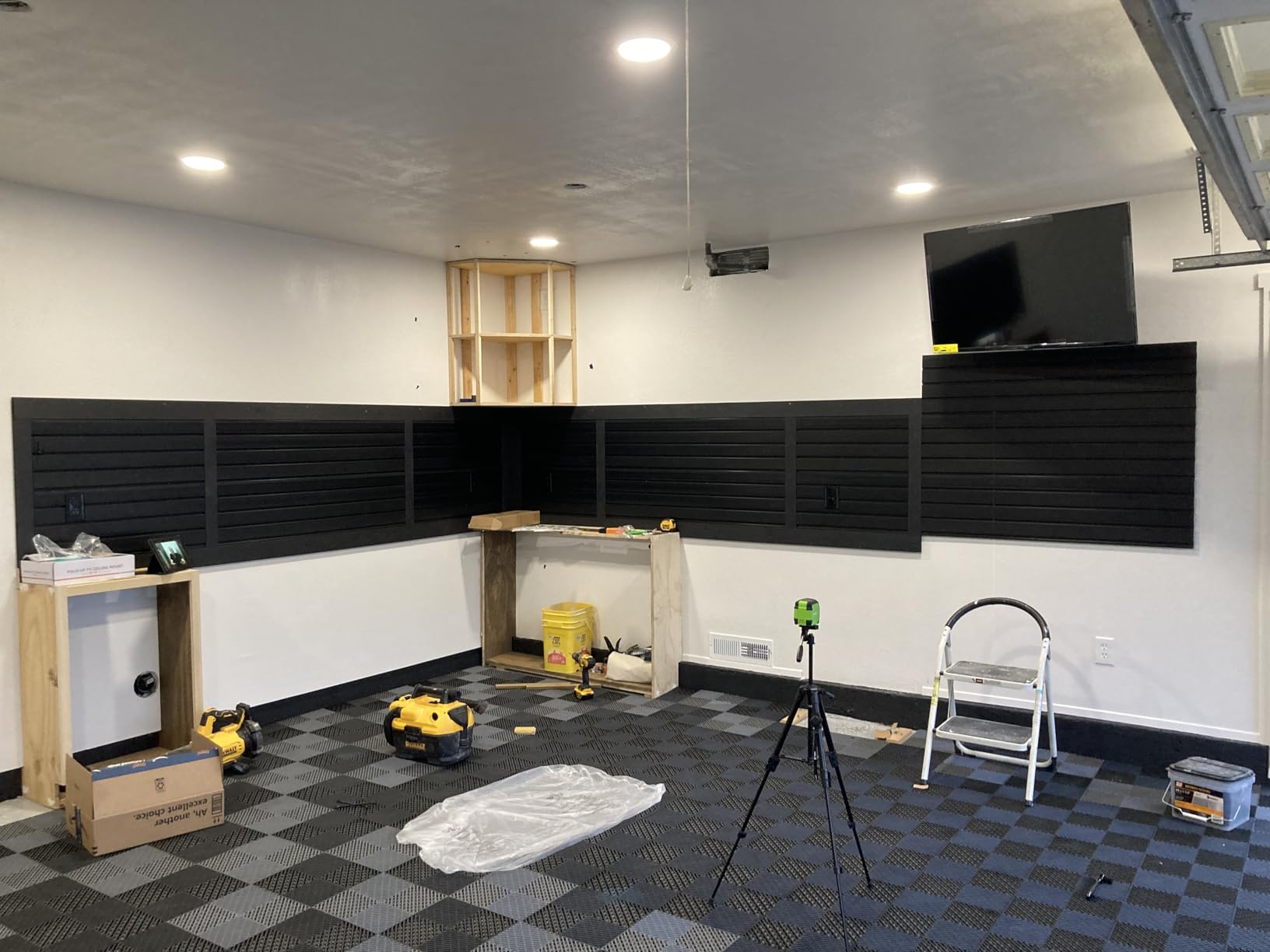FRAYSCENT Slat Wall Paneling Garage Slat Wall Storage Systems Slatwall Panels Power Tool Organizer Wall Mount, PVC Garage Storage & Organization Products Slate Board (Black, 4ft x 8ft) customer photo 1