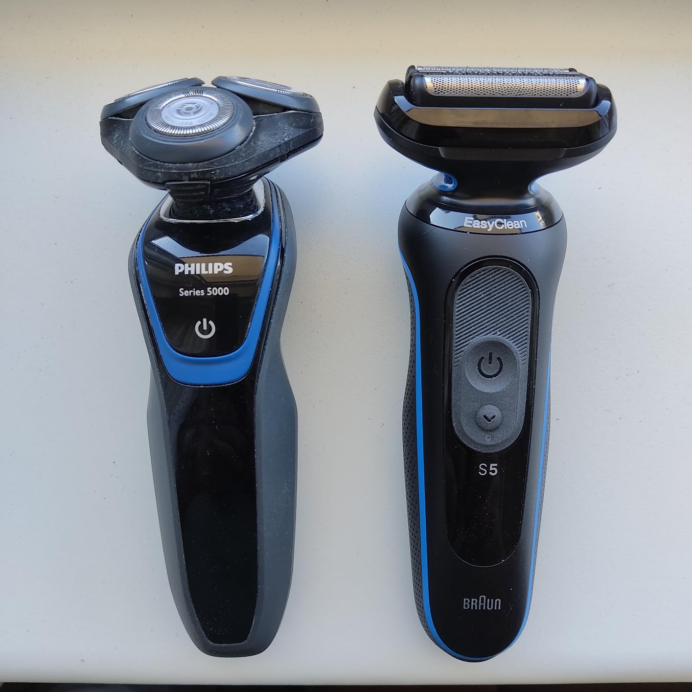 Braun Electric Shaver for Men, Series 5 5118s, Waterproof, Wet & Dry Shave, Turbo Shaving Mode, Foil Shaver with Precision Trimmer, Battery Powered, 50 Minute Battery Runtime customer photo 2