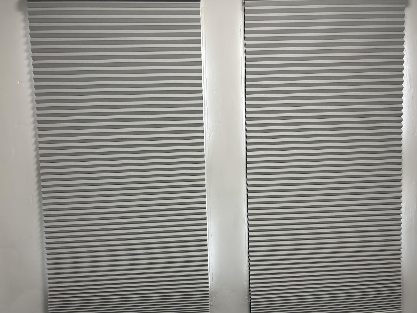 1.5-Inch Cellular Cordless Light Filtering Shades,Thermal Insulating Noise Reducing Waterproof Blinds,Honeycomb Window Treatments for Indoor Light Control (Beige-Custom) customer photo 2