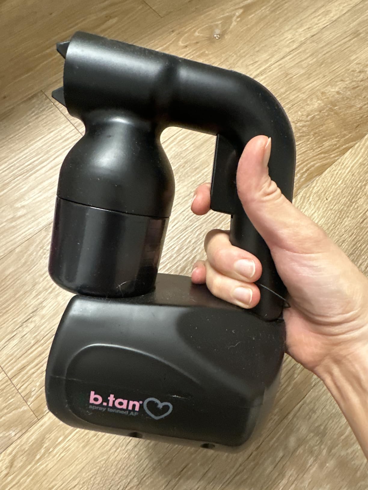 b.tan Spray Tan Kit | At Home Spray Tanning Kit, Includes Spray Tan Machine, Tanning Applicator Mitt, 8 Fl Oz Solution Mist customer photo 2