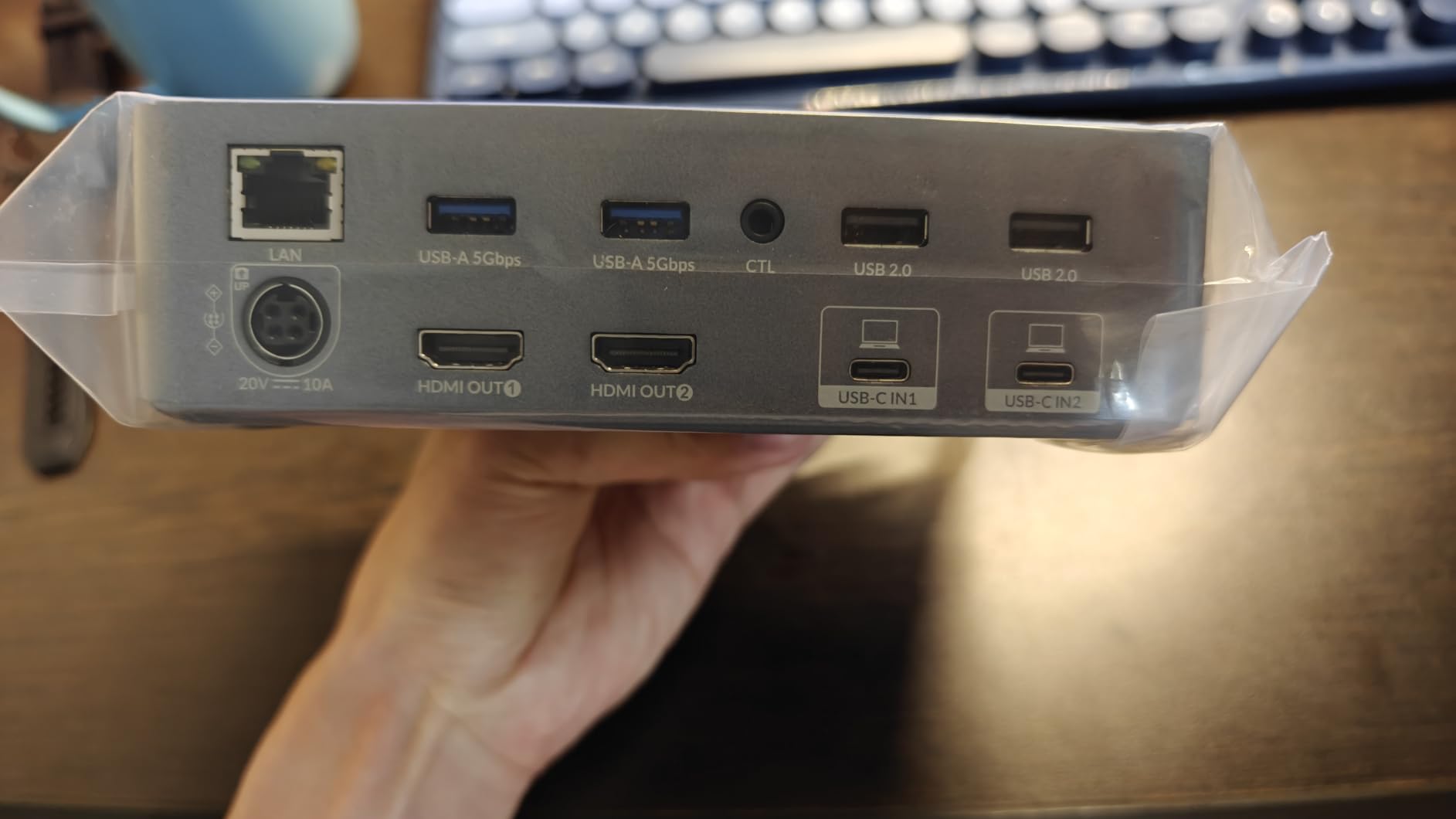 AV Access KVM Switch Dock 2 Monitors 2 Laptops, 4K KVM Switch Dual Monitor customer photo 2