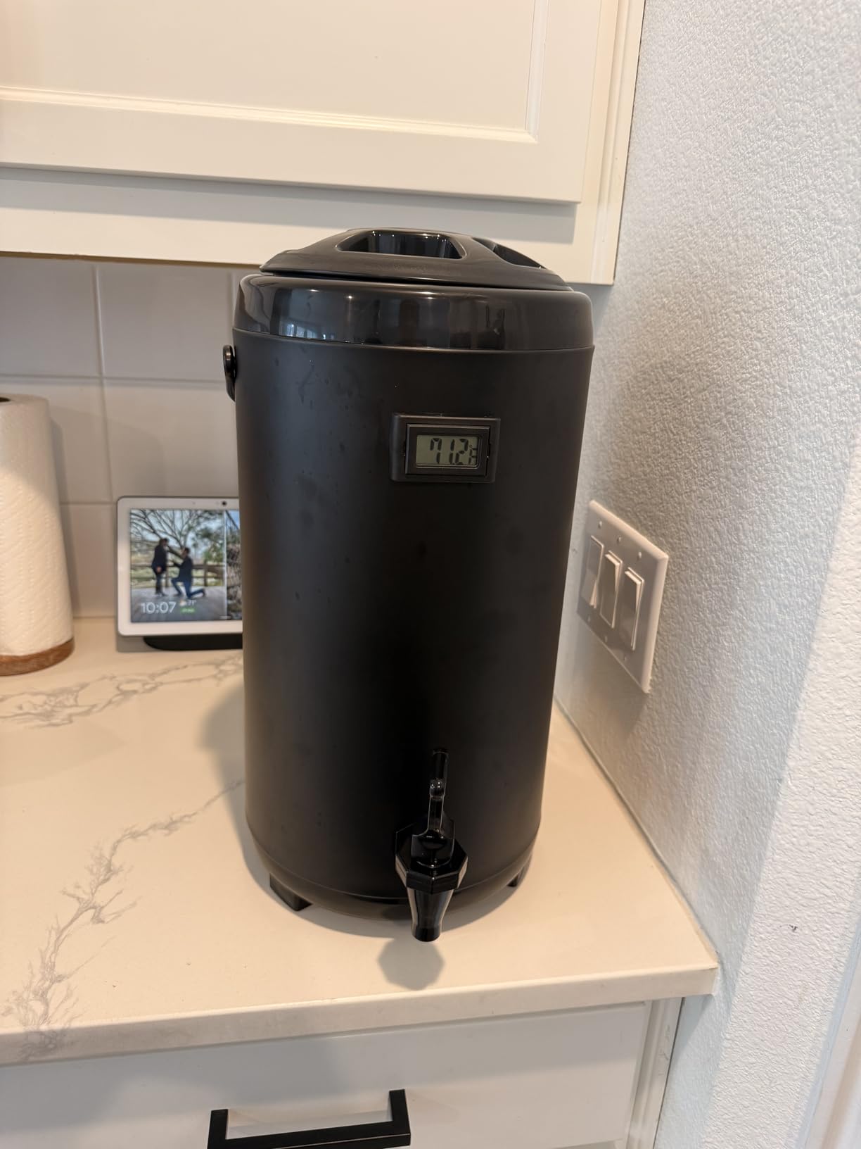 Insulated Beverage Dispenser-NON HEATING-75 Cup Cold Drink Beverage for Catering-Stainless Steel Iced Beverage Dispenser 12 L/3.2 Gallon Coffee Dispenser with Spigot for Tea,Juice (black) customer photo 1