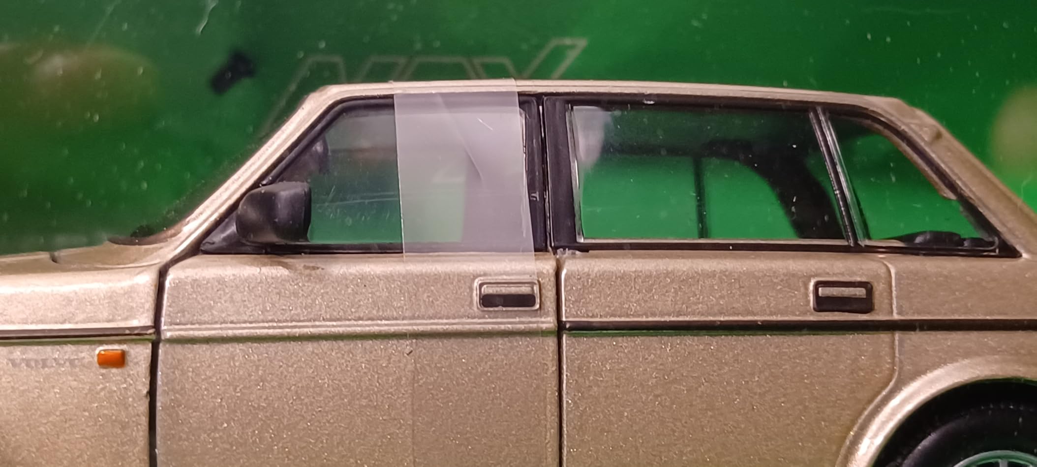240 GL Gold Metallic NEX Models 1/24 Diecast Model Car by Welly 24102gld customer photo 2