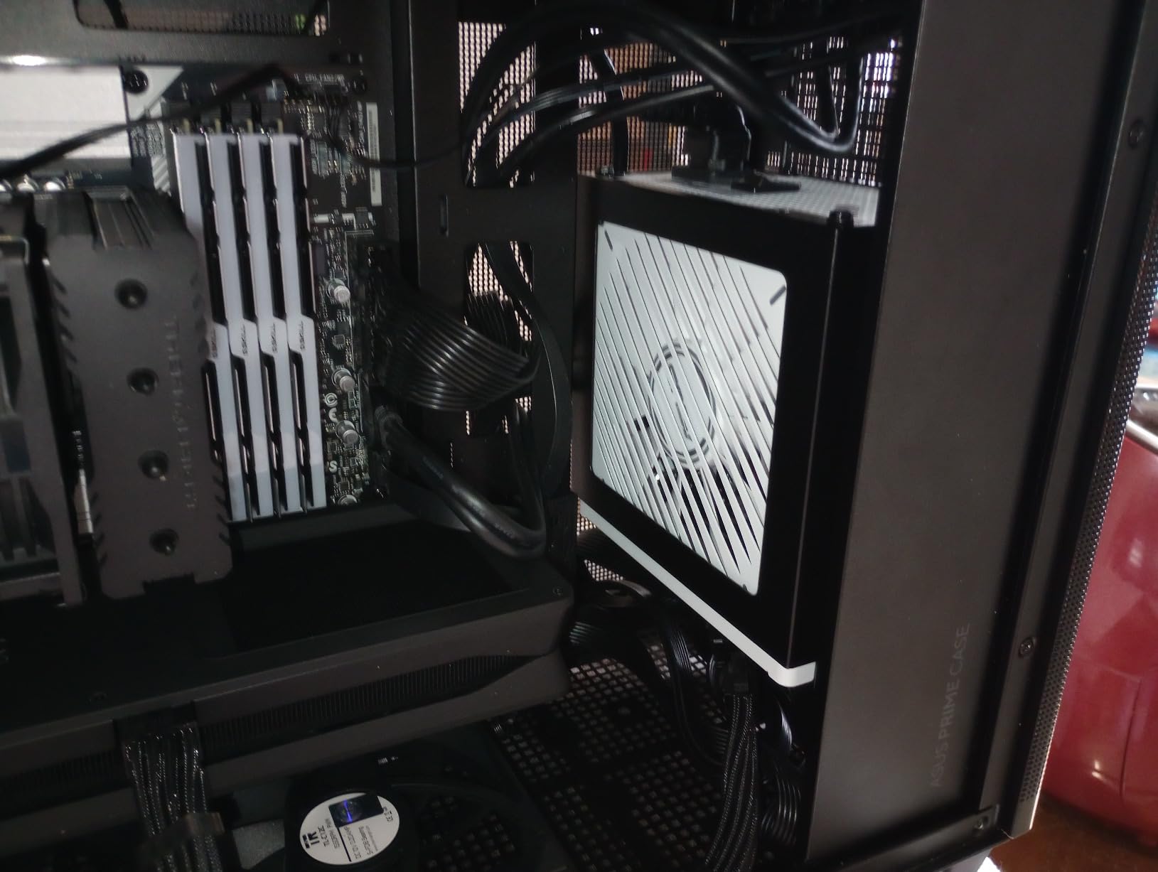 ASUS Prime 750W Gold (750 Watt, ATX 3.1 Compatible, Fully Modular Power Supply, 80+ Gold Certified, Dual Ball Bearings, Two Color Options in One, 8-Year Warranty) customer photo 1