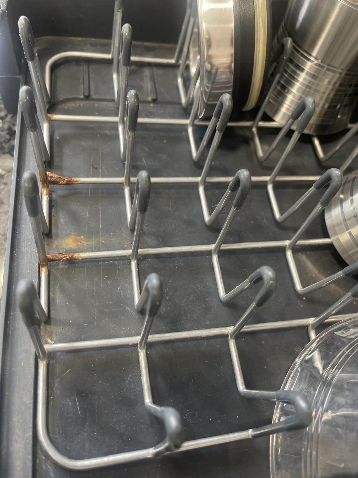 Joseph Joseph Extend Steel Expandable Dish Drying Rack with Removable Cutlery Holder Swivel Draining Spout, Stainless Steel customer photo 1