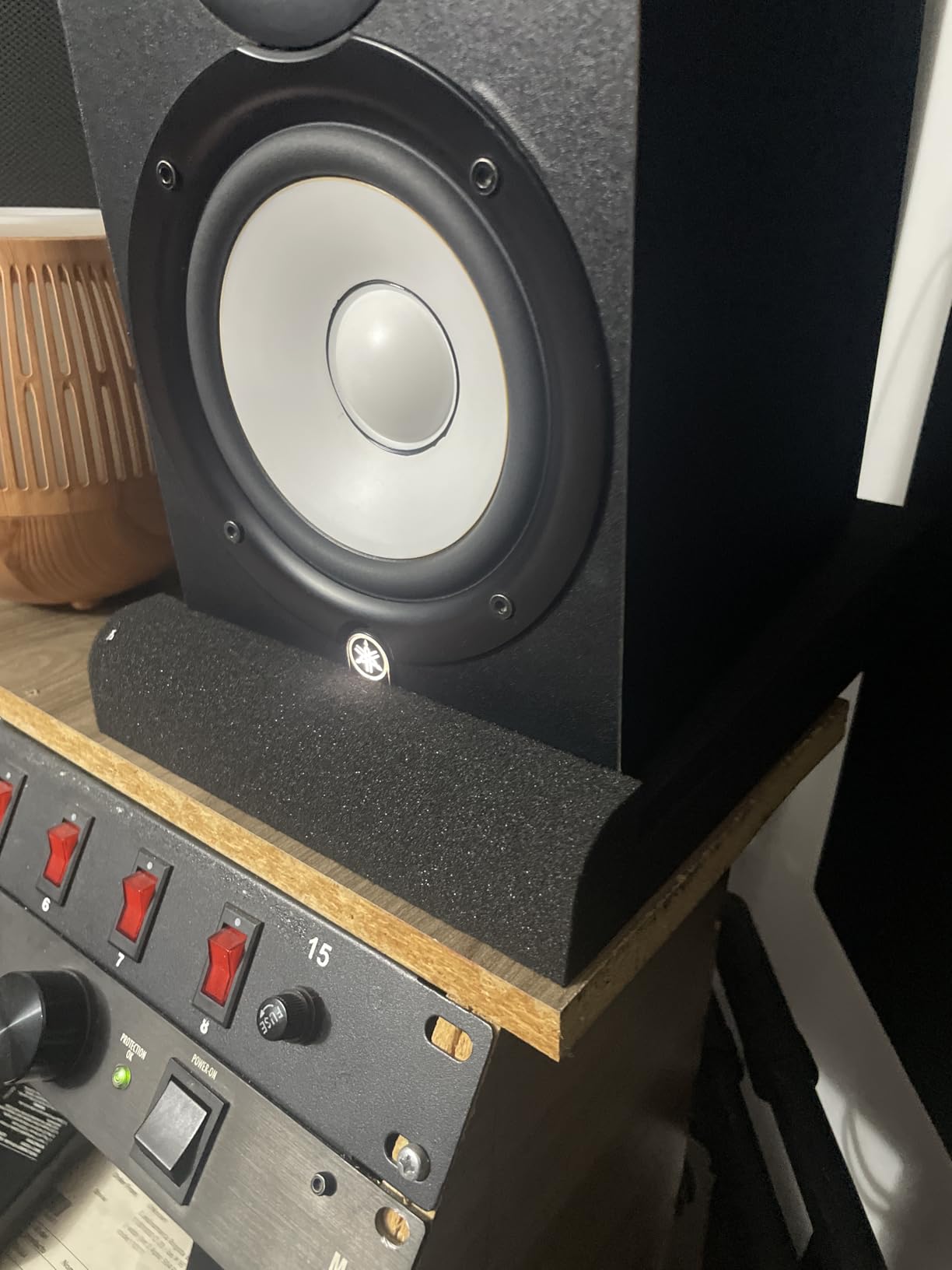 Studio Monitor Isolation Pads Premium Acoustic Foam Elevates Audio Ideal for 5 Inch Speakers Enhanced with Vibdux HD Foam for Superior Isolation customer photo 2