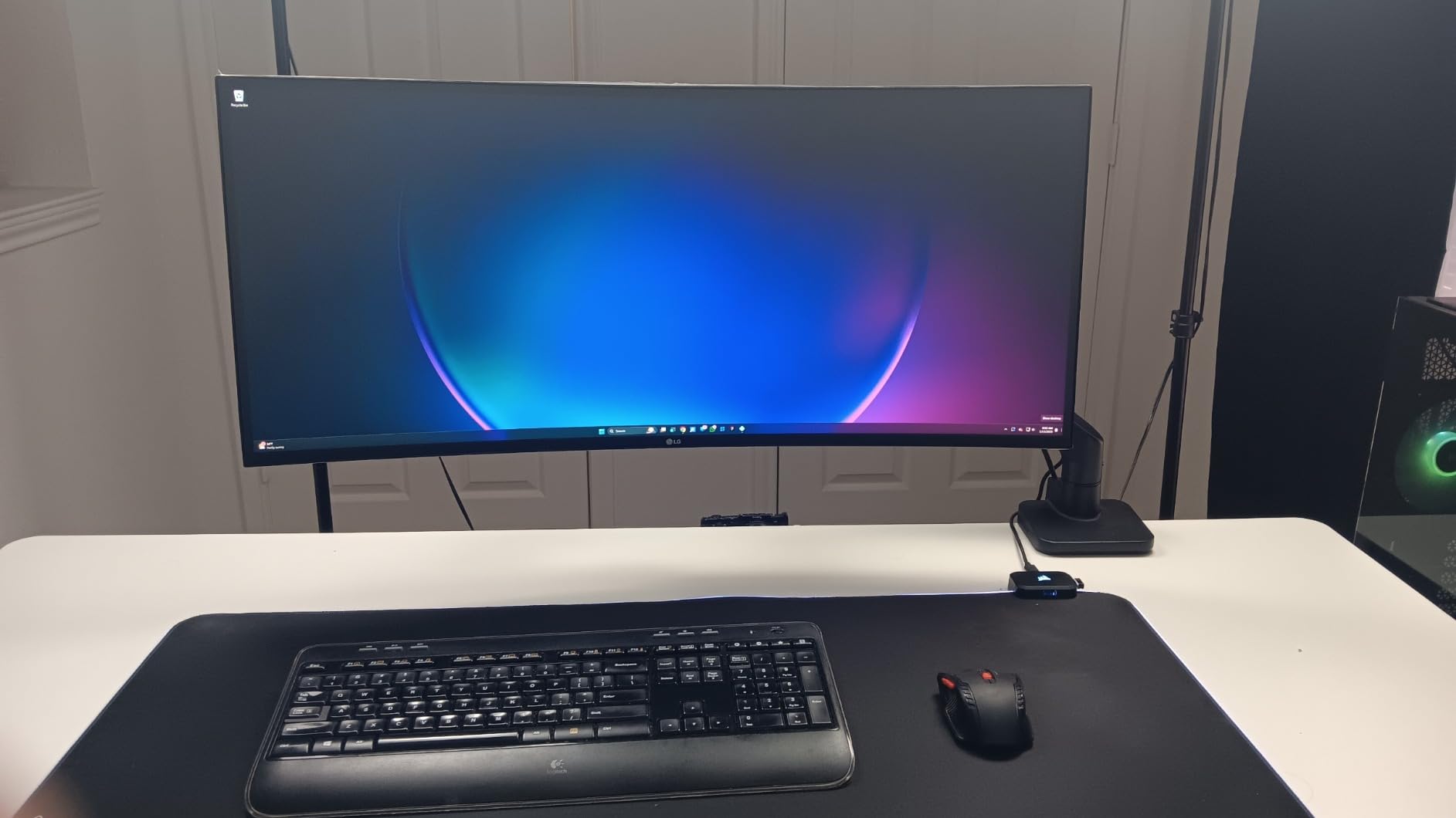 ARES WING Ultrawide Monitor Desk Arm for 17 to 49 Inch Screen, Holds 44 Lbs | Pro Gas Spring, Full Range of Motion, for 75/100 Vesa Mount, for Samsung, LG Curved/Flat Monitor, with C Clamp, Grommet Base customer photo 2