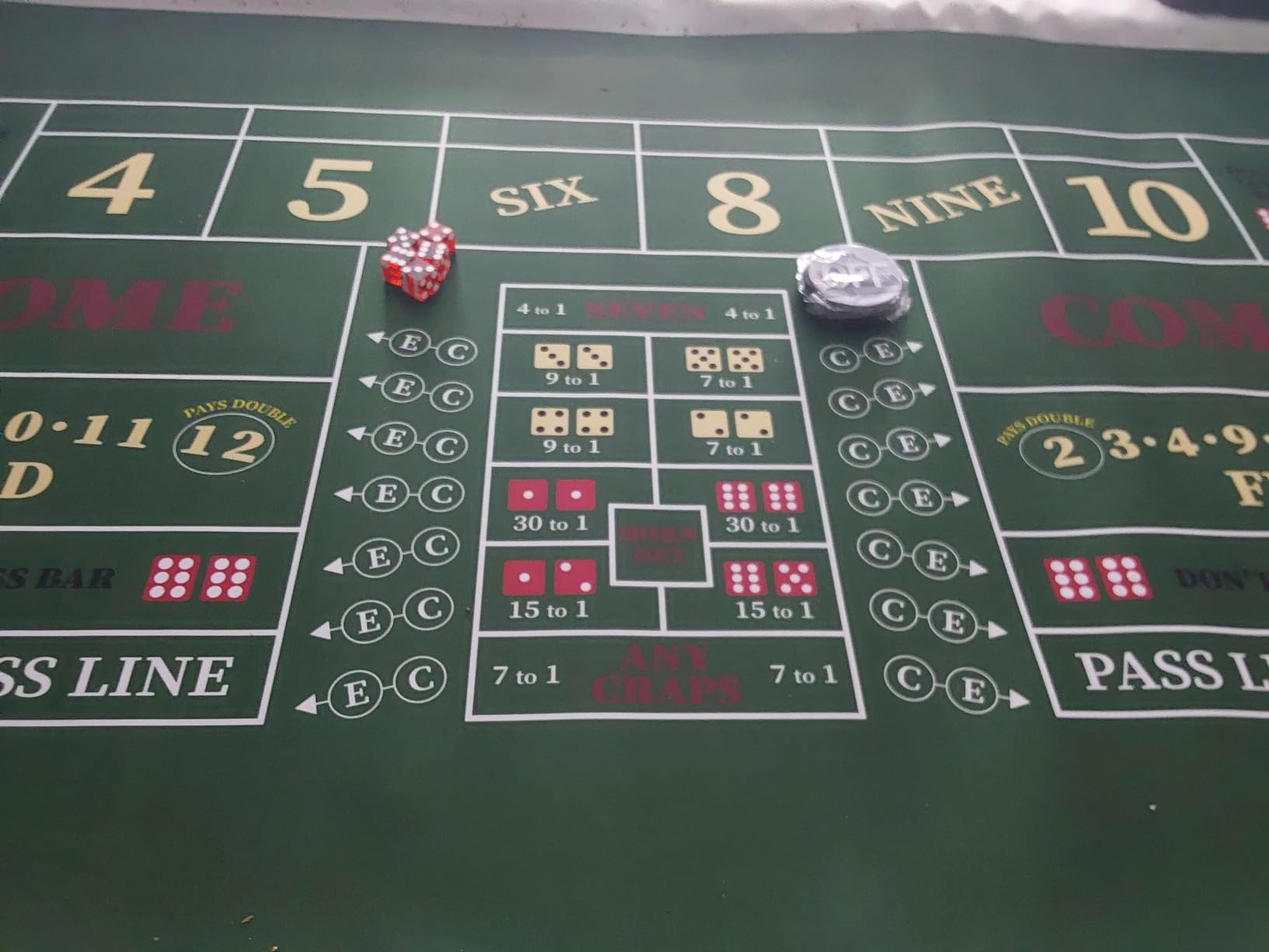 Leyndo Craps Tabletop Game Set 35x70 Rubber Tabletop Layout Mat, Red | Casino Grade AAA 19mm Dice, 3 Inch On/off Buttons customer photo 1
