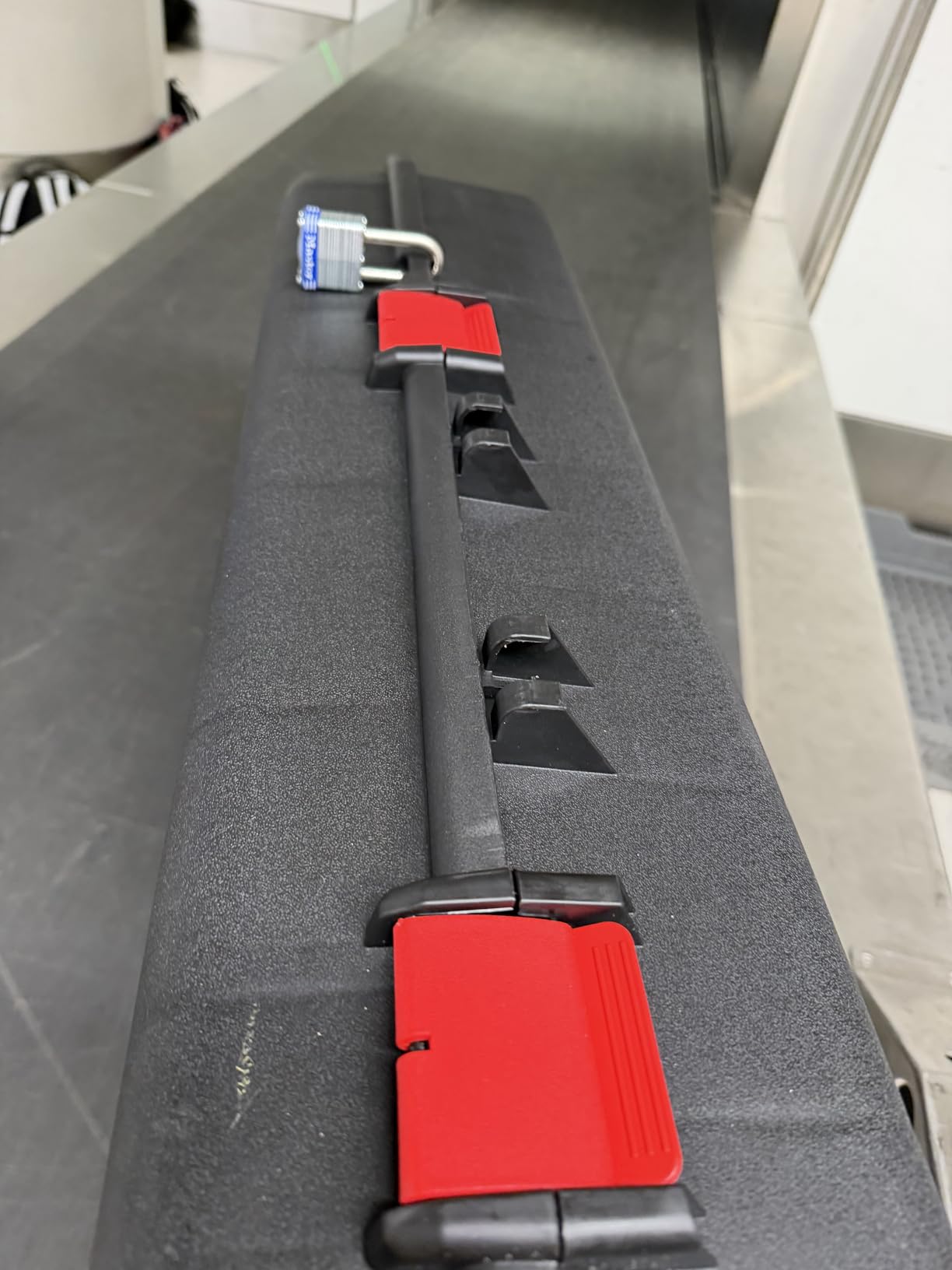 MTM BC44 - Traveler Bow Case With Wheels customer photo 2