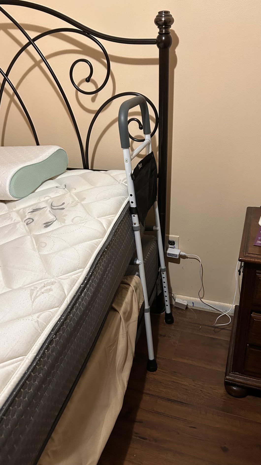Panta Bed Rails for Elderly Adults Safety, Adjustable Bed Assist Rails for Seniors, Black | ASTM F3186-17, Foam-Padded Handle, Support Legs, Fixing Strap, Storage Bag customer photo 2