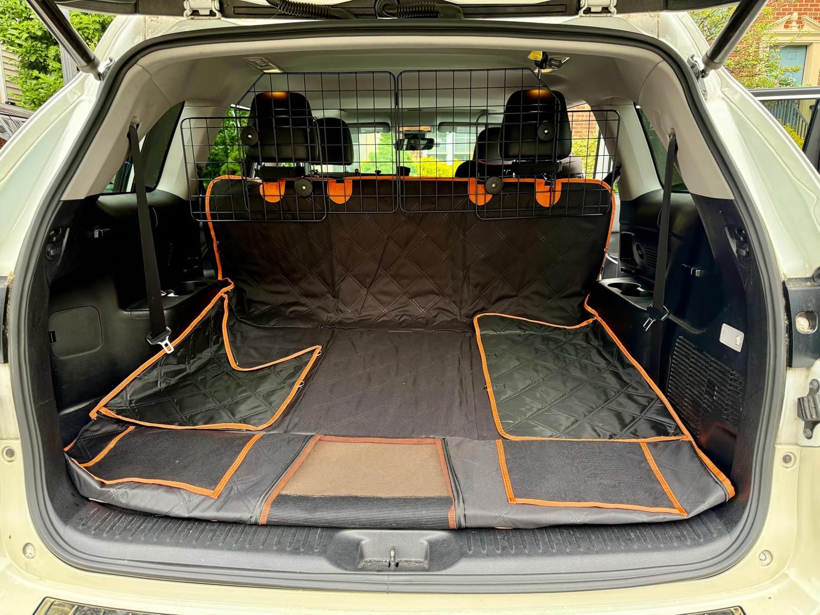 Dog Car Barrier for SUVs, Van, Vehicles, Adjustable Large Pet Barriers, Universal Fit Heavy-Duty Wire Mesh Dog Guard, Pet Divider Gate for Truck Cargo Area, Safety Car Divider, 61.9 Inches customer photo 1