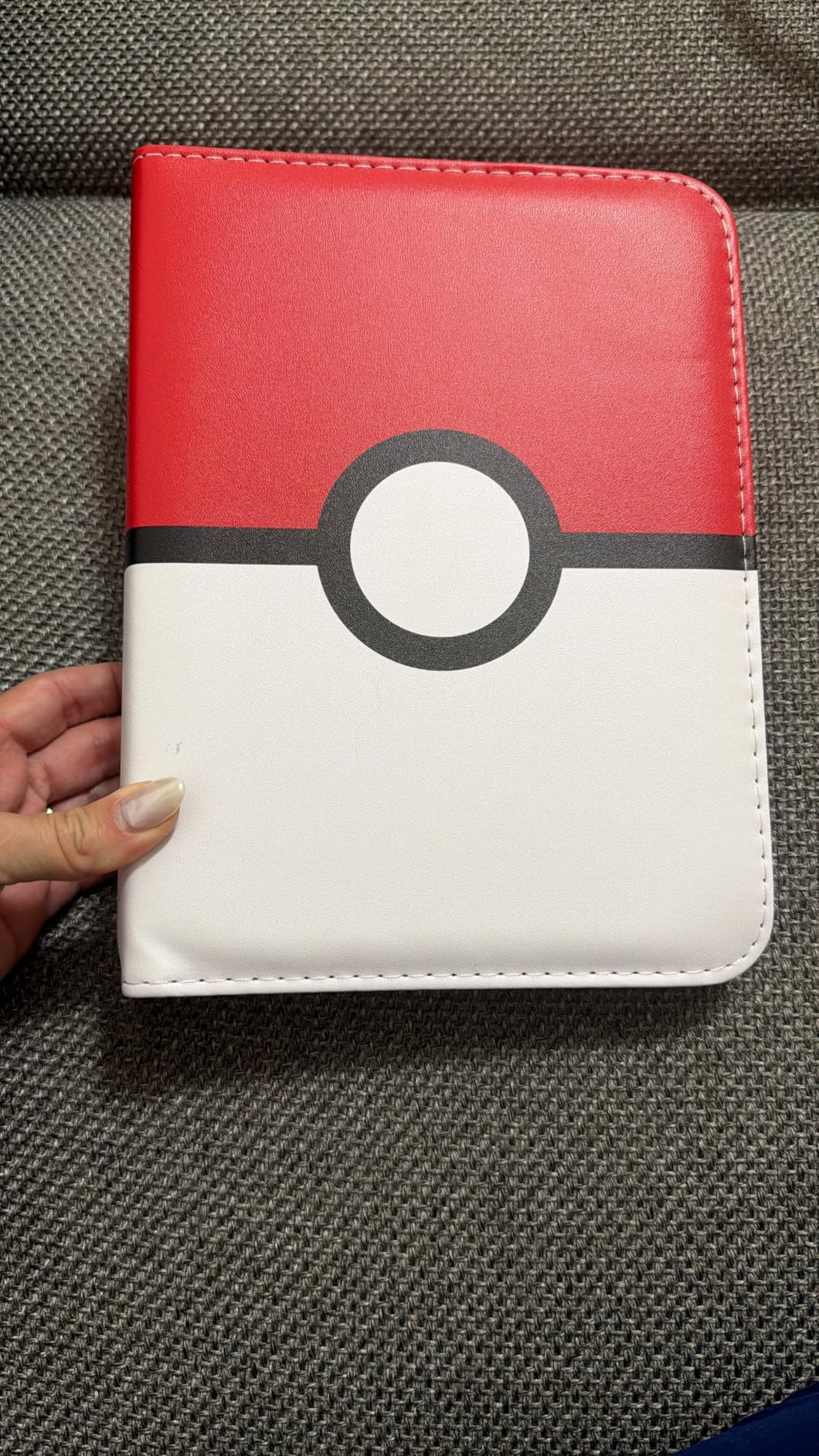 Card Binder 4 Pocket, Trading Card Holder Fits 400 Cards With 50 Removable Sleeves, Portable Collection Card Album, Game Card Case Book With Zipper for Gift, Red customer photo 2