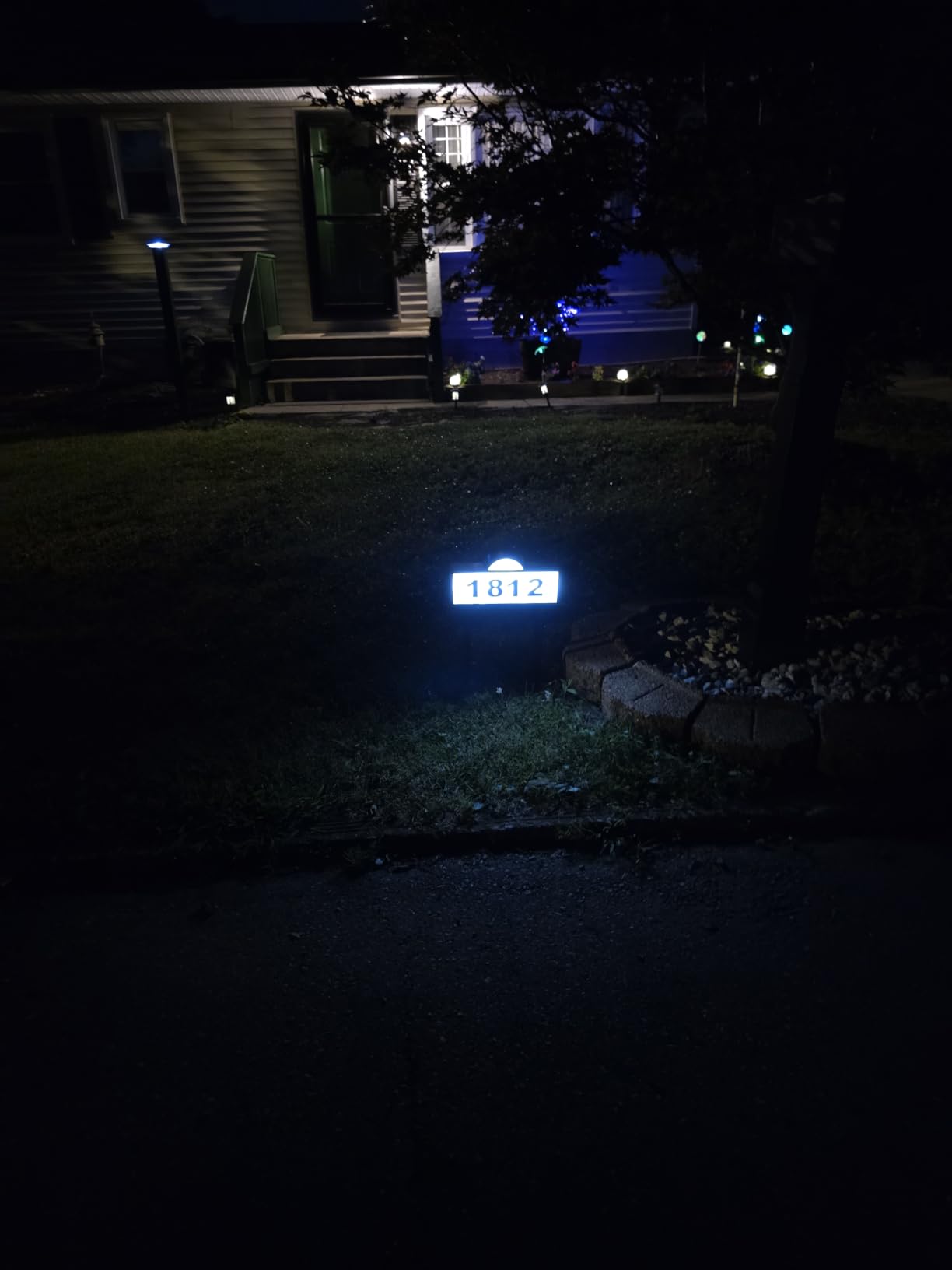 Solar House Numbers for Outside, Lighted Address Sign for House Yard | Cool White/Warm White with 45 LEDs, 500 Lumen, IP65 Waterproof Solar Powered, In-ground up to 39 inches Tall or Wall Mounted customer photo 1